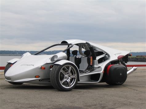 The structural design of the motorcycle makes it look like a hybrid of a racing car and motorcycle, making it an extremely. Campagna T-Rex