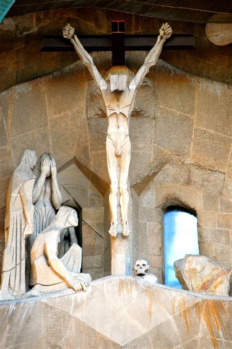 Date De La Mort De Jesus - Coloring Without Borders: Sagrada Família — Passion Facade