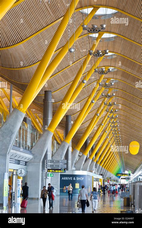Terminal 4 Madrid Barajas Airport Hi Res Stock Photography And Images