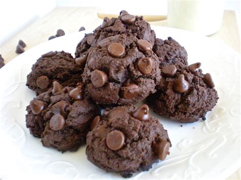 Easy Double Chocolate Chip Cookies Id Much Rather Be Baking
