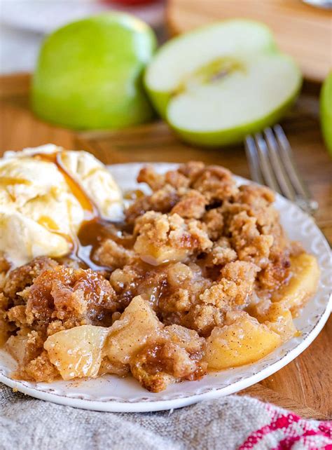 The Best Apple Crumble Quick Easy Mom On Timeout