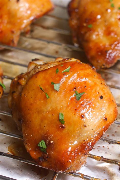 Place under the broiler setting for 1 to 2 minutes to finish and add extra crispiness to the. Oven Baked Chicken Thighs {Easy & Crispy!} - TipBuzz