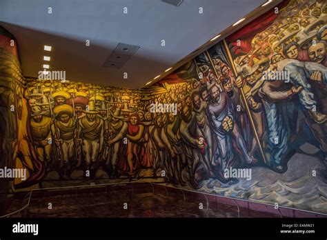 Mural Gigante Por El Artista Mexicano David Alfaro Siqueiros El Castillo De Chapultepec Ciudad