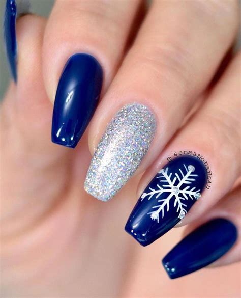 Amazing Christmas Nails Designs For New Year Party For 2019 Part 38