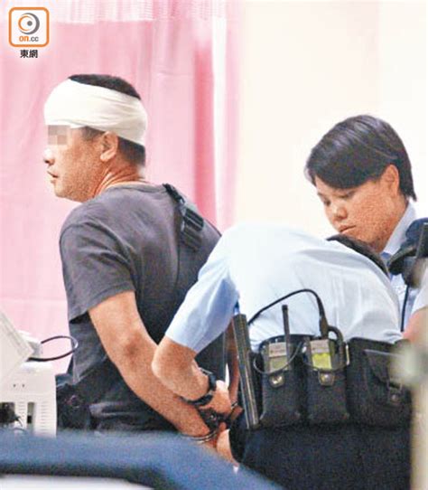 The site owner hides the web page description. 發酒癲襲兩警三漢「中椒」就擒 - 東方日報