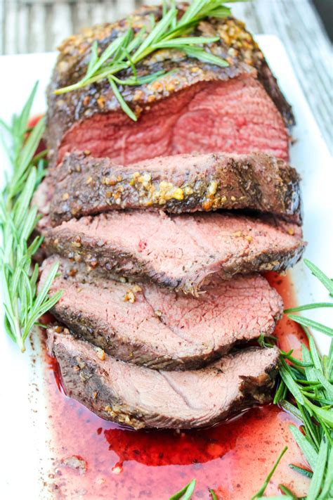 Bake at 450° for 25 minutes or until a thermometer registers 125°. Roasted Beef Tenderloin with Gorgonzola Pepper Cream Sauce | Daily Dish Recipes
