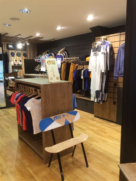 Debut Picture Organic Clothing Rolls Out First Retail Stores In France