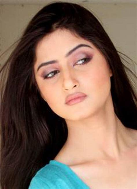 Sajal Ali Photo Gallery Biography Pakistani Actress