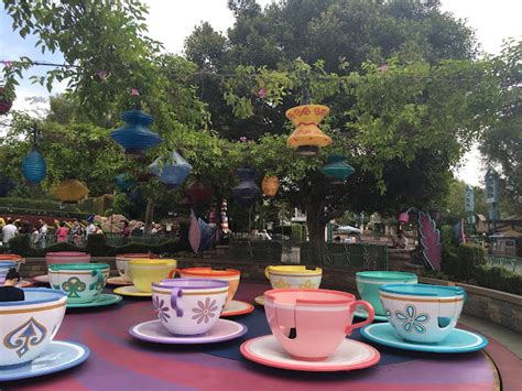 Mad Tea Party Disneyland Guide
