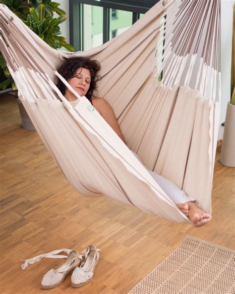 Swinging In A Hammock Chair Improves Core Strength Hanging Chairs