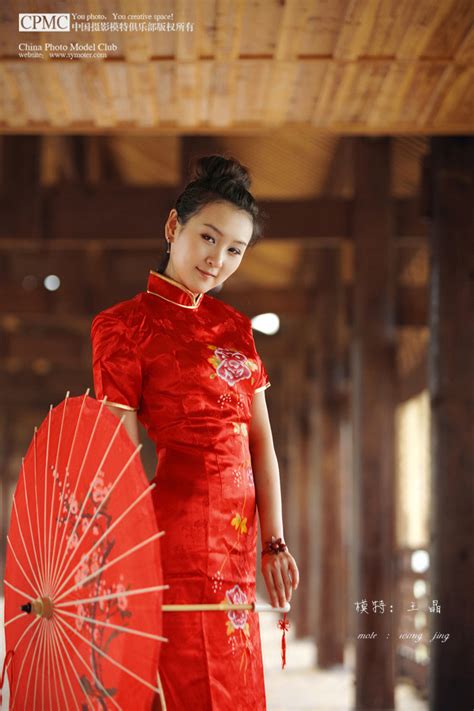 【醉美中国红】旗袍专题贺新春 分享 （第二页） 图片素材 华声论坛