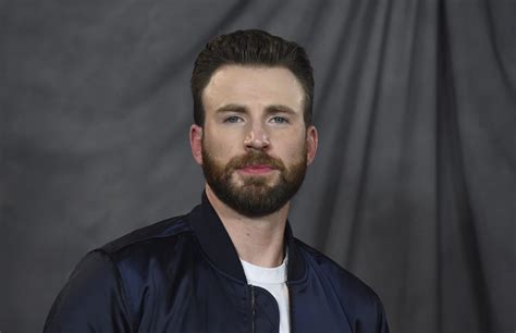 Chris Evans Captain America Full Biography And Latest Info 5 Chris