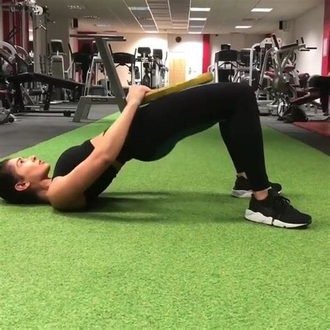 24 3k likes 269 comments gymglutes™ gymglutes on instagram “weighted hip dip workout ok