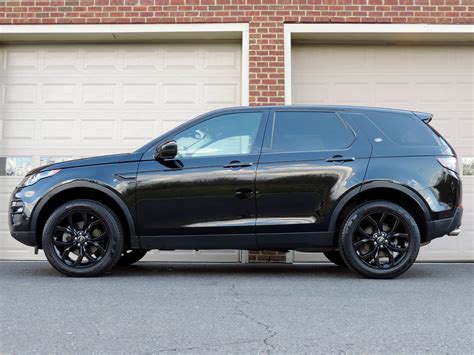 Land rover offers the discovery sport in three trim levels: 2017 Land Rover Discovery Sport HSE Black Design Edition ...