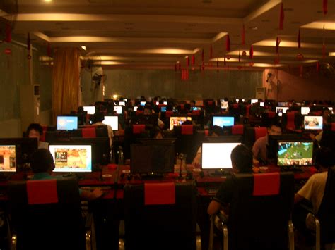 Dibbz is a video gaming community, where locals from the new orleans area meet to play and talk about video games. File:Tongyang - downtown - internet cafe - CIMG9869.JPG ...