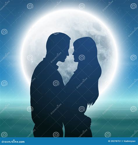 Sea With Full Moon And Silhouette Couple At Night Stock Vector