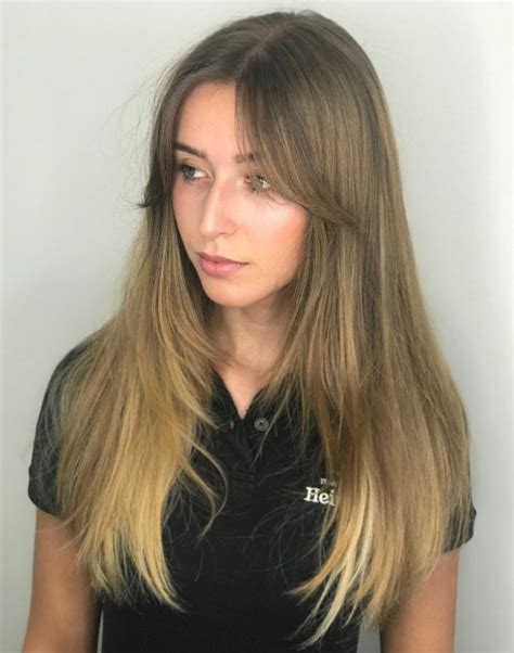 This application, which gradually opens towards the ends where the deeper contrast is applied to the bottoms, is also an advantage for the bottom paint. 50 Cute Long Layered Haircuts with Bangs 2021