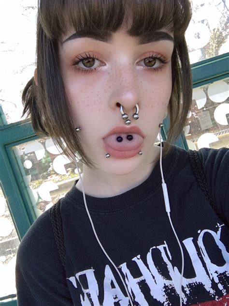 Stretched My Septum To 8g My Goal Is 4g 🖤 Rstretched