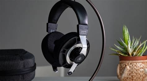 Final Audio D8000 Pro Edition Planar Headphone Review