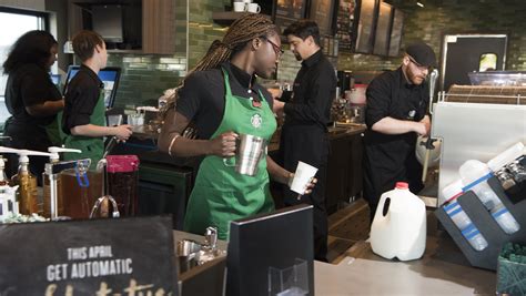 Starbucks Us Employees To Get At Least 5 Raise