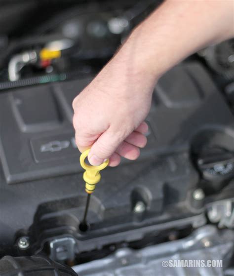 This official reminder is a first step; How to check oil in your car? (With images) | Oils, Car ...