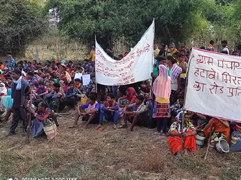chhattisgarh villagers 8 hour jam on highway in bijapur demand stops bridge and road