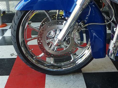 Cvo ultra classic flhtcuse5 2010. 21 inch front wheel question - Page 2 - Harley Davidson Forums