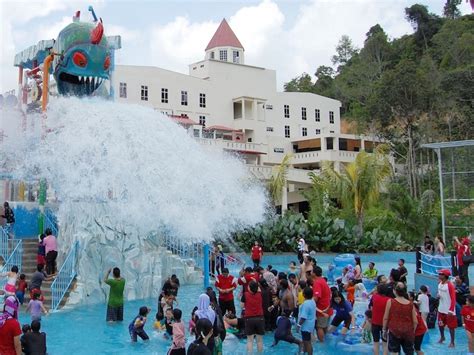 Fun and share the enjoyment with your friends or family, and get away from the jostle and. Cool Off At These 10 Waterparks in Malaysia