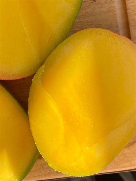 Mango Fruit Tropical Fruit 🥭 Food Aesthetics Yellow Aesthetics Yummy