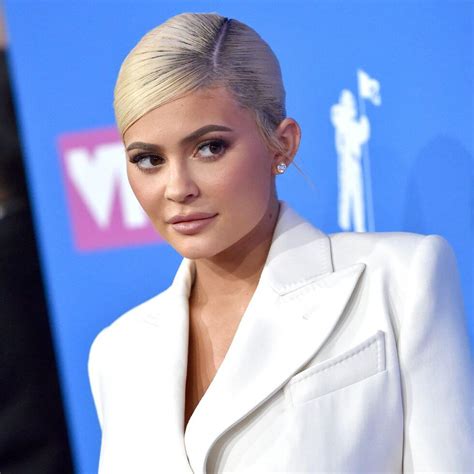As You Probably Suspected Kylie Jenner Is Back To Using Lip Fillers