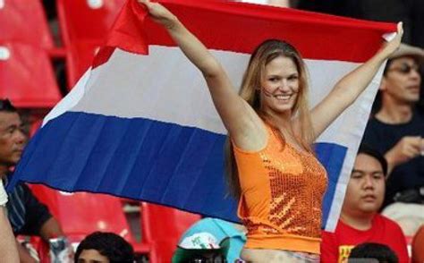 Eredivisie live is veranderd in fox sports eredivisie en fox sports de mogelijkheden om voetbal live op internet of tv te kijken worden steeds uitgebreider en er zijn zelfs. WK voetbal play-off Nederland - Denemarken live op ...