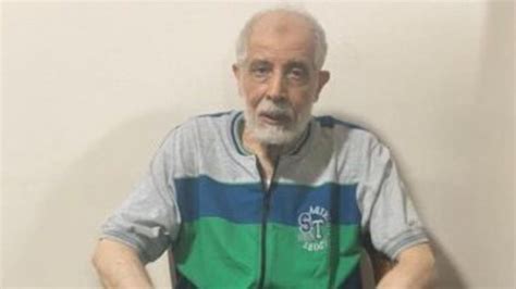 ألقت قوات الأمن المصرية القبض على القيادي بجماعة الإخوان المسلمين محمود عزت القائم بأعمال المرشد العام للجماعة، بحسب بيان لوزارة الداخلية. مصر: السجن المؤبد بحق القيادي البارز في "الإخوان" محمود عزت