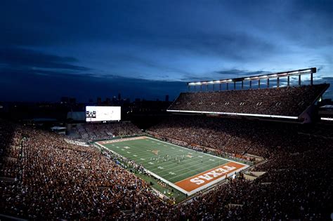 College Football Top 20 Stadiums You Must Visit In Your Lifetime Page 17