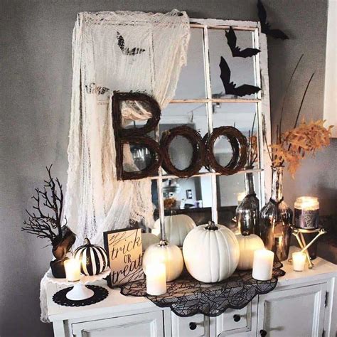25 Ideas To Style Your Console Table With Spooky Halloween Decorations