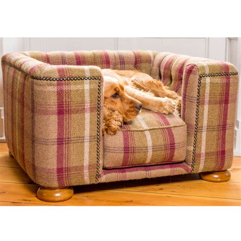 Tetford Square Chesterfield Dog Bed In Balmoral Tweed By Lords