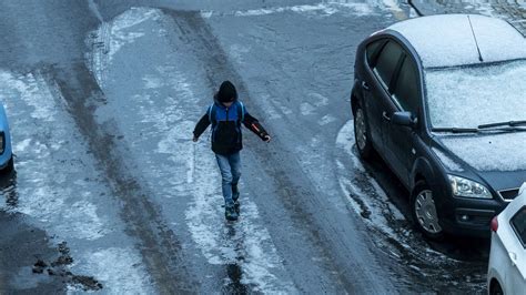 Schnee und Glätte in Fulda Warmfront wirkt sich auf Wetter aus