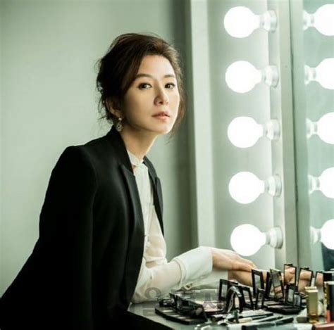 Let S Take Our First Doze Of Korean Actresses Over 40 Korean Actresses Kim Hee Ae Kim Sun Ah