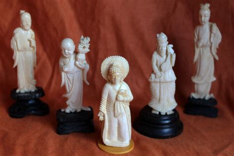 Five Ivory Antique Chinese And Oriental Carvings 449664