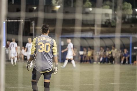 Visite su perfil completo en investing.com. Edwyn Gutierrez - 2019 - Men's Soccer - UC Riverside Athletics