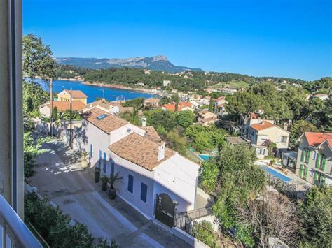 House For Sale In Le Pradet Var Spacious 4 Bedroom Villa With