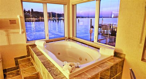 Musei vaticani is the closest landmark to. Seattle Hot Tub Suites - Hotels With In-Room Whirlpool Tubs