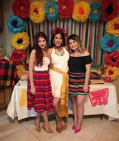 Yesterday My Two Maid Of Honors Organized Me The Prettiest Bridal Shower Mexican Fies