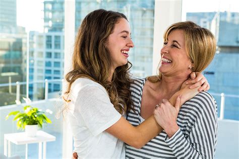 Nagging Moms Raise More Successful Daughters Readers Digest