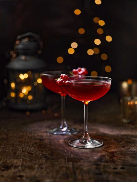 festive cocktail and drink recipes to get you in the holiday spirit christmas cocktails