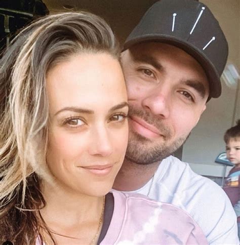 Jana Kramer Parents Jana Kramer Michael Caussin Expecting A Rainbow