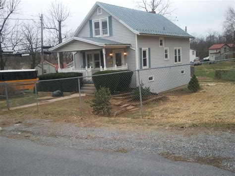 100 Maple Ave, Charles Town, WV 25414 | Trulia