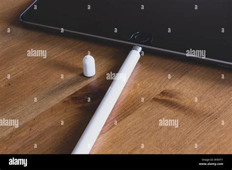 How To Charge A First Generation Apple Pencil