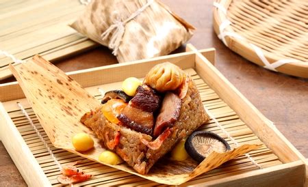 Dragon boat festival, a chinese holiday on the fifth day of the fifth lunar month of the traditional chinese calendar. 自立晚報 - 端午節粽子評比 台中全國飄香一品粽獲首獎