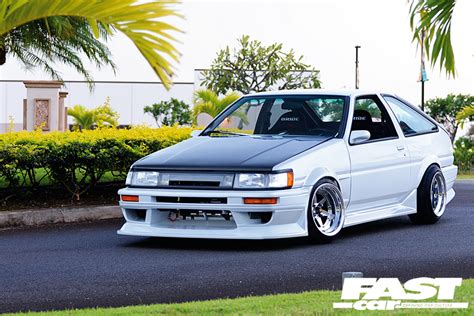 The fixed headlights, the deleted there are plenty of other ae86s out there that are being driven and modified. TUNED TOYOTA AE86 - FC THROWBACK | Fast Car