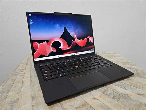 First Look Lenovo Thinkpad X1 Carbon And X1 2 In 1 Relaunch With Intel